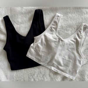 Yogalicious Black and White Bra Crop Tops
